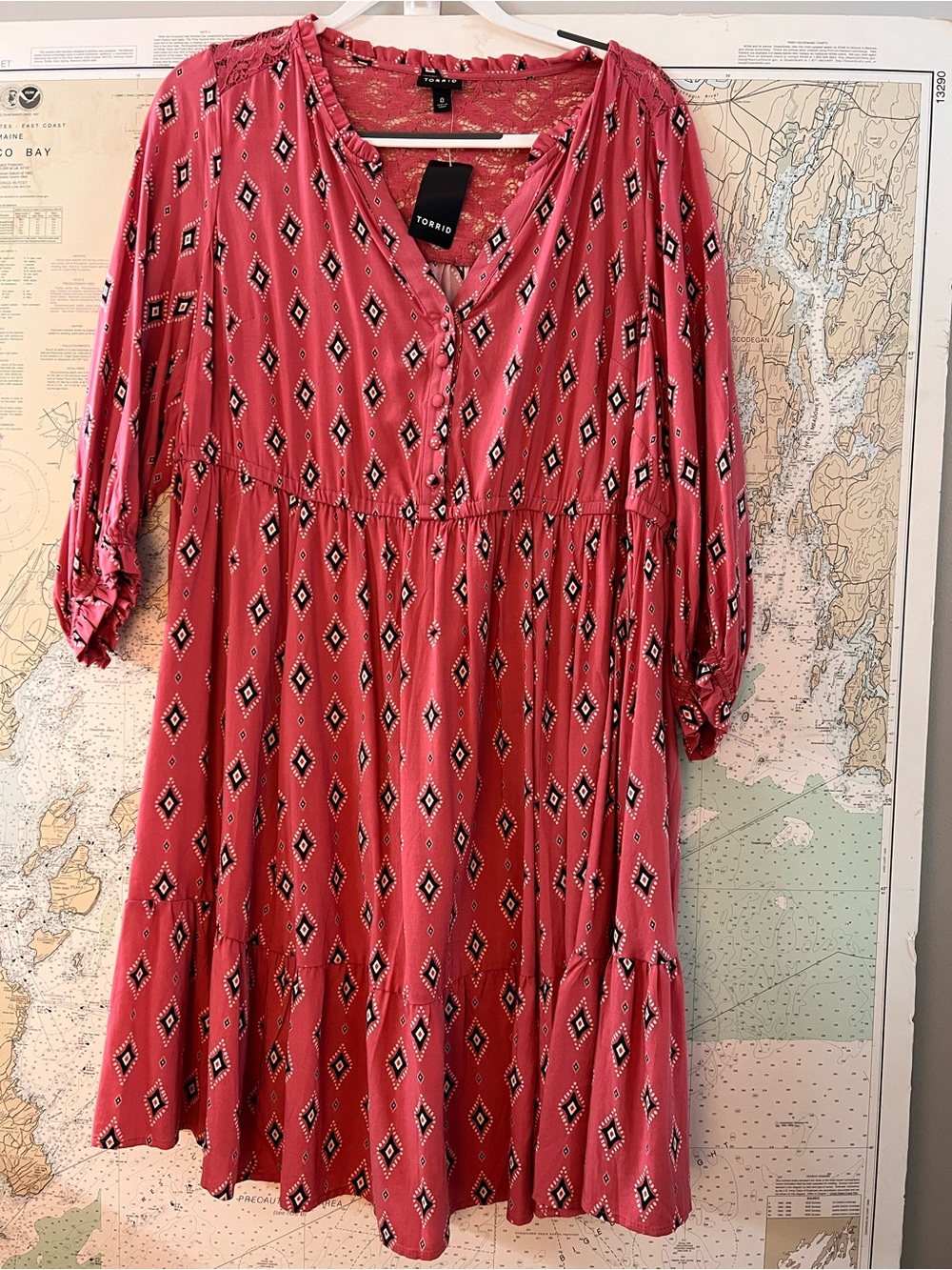 NWT! Torrid Pink Diamond Print Crochet Yoke Lace Tiered Mini Dress Size 0